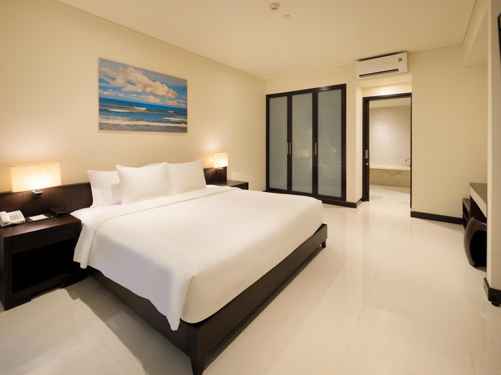The Costa Nha Trang Residences Exterior photo